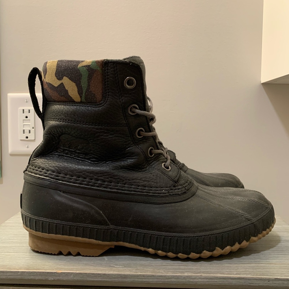 SOLD: Sorel Cheyenne II Premium Camo